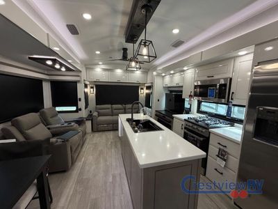 2026 Jayco Pinnacle - Photo 20