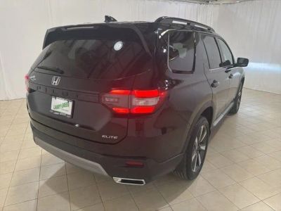 2024 Honda Pilot — detail view