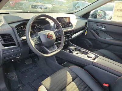 2026 Nissan Rogue — photo 7 view