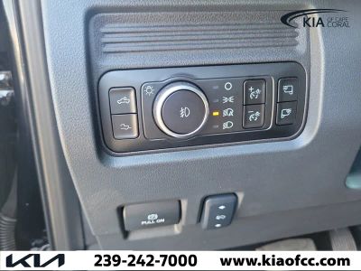 2026 Ford Super Duty F-350 SRW — photo 28 view
