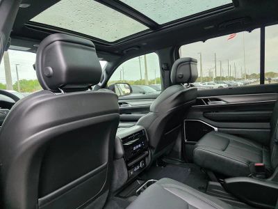 2026 Jeep Grand Wagoneer — photo 10 view