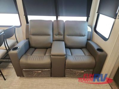 2026 Coachmen RV Chaparral - Photo 35