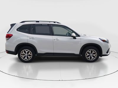 2024 Subaru Forester - Photo 8