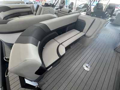 2026 Sylvan L3 Party Fish — rear three-quarter view