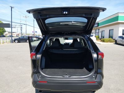2024 Toyota RAV4 - Photo 11