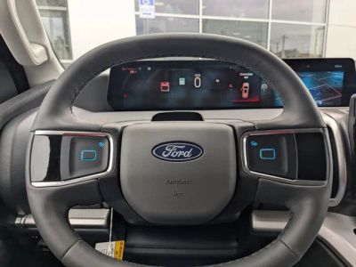 2026 Ford Expedition — photo 24 view