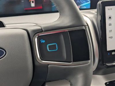 2026 Ford Expedition — photo 25 view