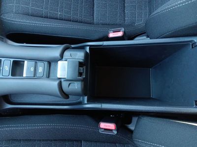 2025 Honda HR-V LX - Photo 22