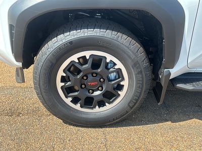 2026 Toyota 4Runner i-FORCE MAX - Photo 26