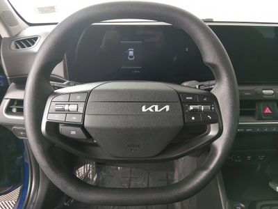 2025 Kia K4 - Photo 12