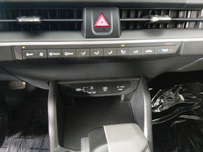 2025 Kia K4 - Photo 17