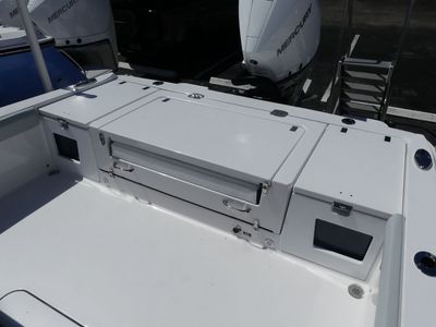 2026 Blackfin 242HB - Photo 17