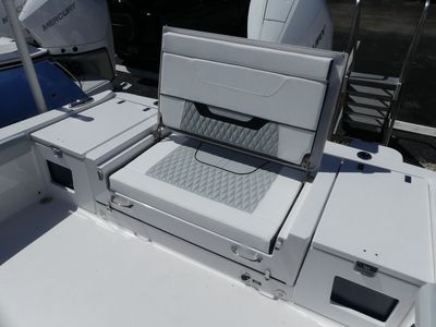 2026 Blackfin 242HB - Photo 18