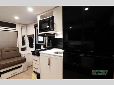 2026 Grand Design Transcend One - Photo 19