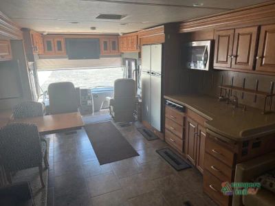 2010 Winnebago Journey — photo 17 view