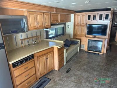 2010 Winnebago Journey — photo 14 view