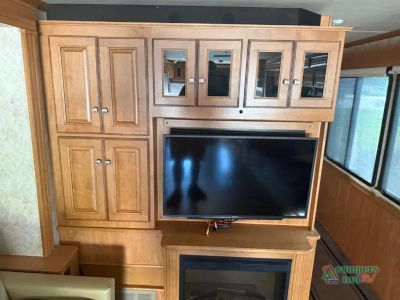 2010 Winnebago Journey — photo 27 view