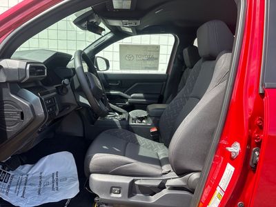 2026 Toyota Tacoma - Photo 4