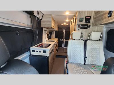 2025 Winnebago Solis - Photo 25