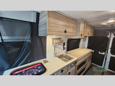 2025 Winnebago Solis - Photo 36