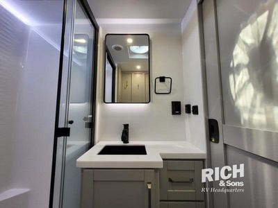 2026 Brinkley Model Z - Photo 25