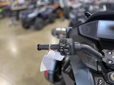 2025 Can-Am Spyder RT Rotax 1330 ACE - Photo 15
