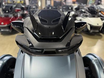 2025 Can-Am Spyder RT Rotax 1330 ACE - Photo 9