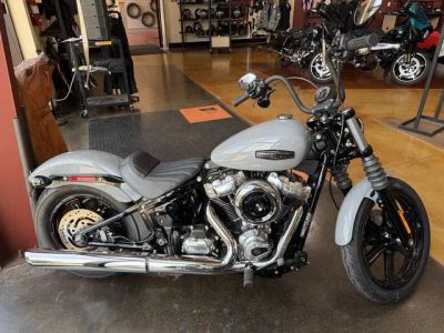 2026 Harley-Davidson® FXBB - Street Bob® — front three-quarter view
