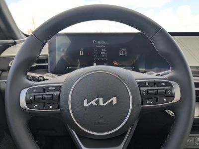 2026 Kia K5 — photo 30 view