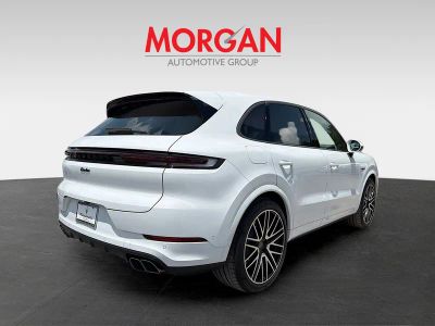 2025 Porsche Cayenne — engine compartment view