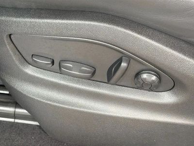 2025 Porsche Cayenne — photo 27 view