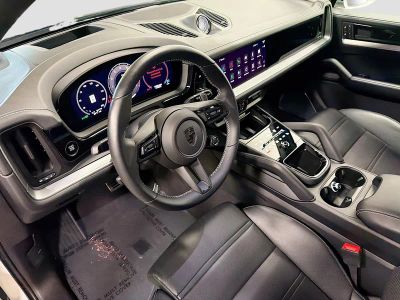 2025 Porsche Cayenne — photo 19 view