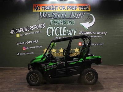 2025 Kawasaki Teryx4™ S SE — front three-quarter view
