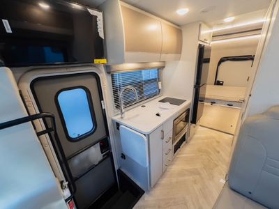 2026 Thor Motor Coach COMPASS GO - Photo 8