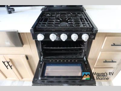 2023 Forest River RV Cherokee Black Label - Photo 15