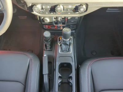 2026 Jeep Wrangler — photo 21 view