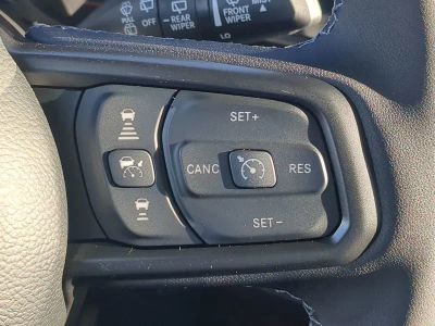 2026 Jeep Wrangler — photo 30 view