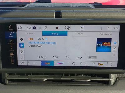 2026 Jeep Wrangler — photo 20 view