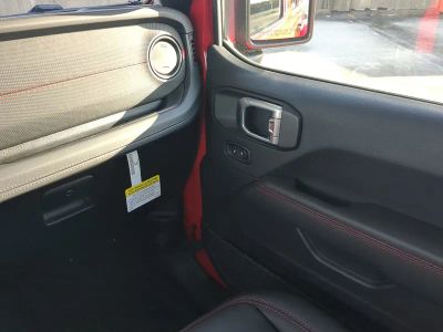 2026 Jeep Wrangler — photo 19 view