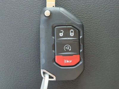 2026 Jeep Wrangler — photo 35 view
