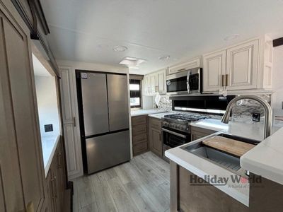 2026 Keystone Montana - Photo 10