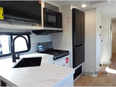 2026 Grand Design Transcend - Photo 8