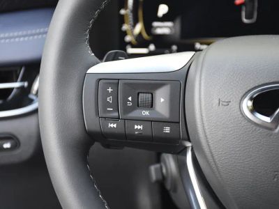 2026 INFINITI QX60 — photo 8 view