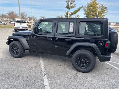 2026 Jeep Wrangler - Photo 20