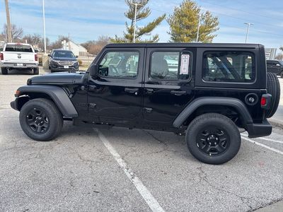 2026 Jeep Wrangler - Photo 19