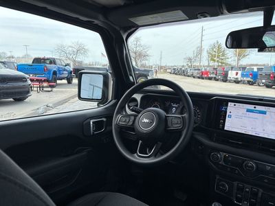 2026 Jeep Wrangler - Photo 52