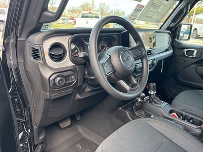 2026 Jeep Wrangler - Photo 60