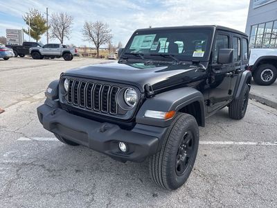 2026 Jeep Wrangler - Photo 12