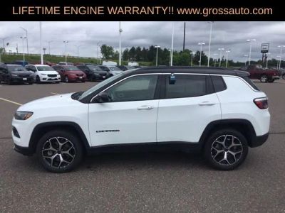 2025 Jeep Compass — detail view