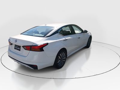 2025 Nissan Altima - Photo 7